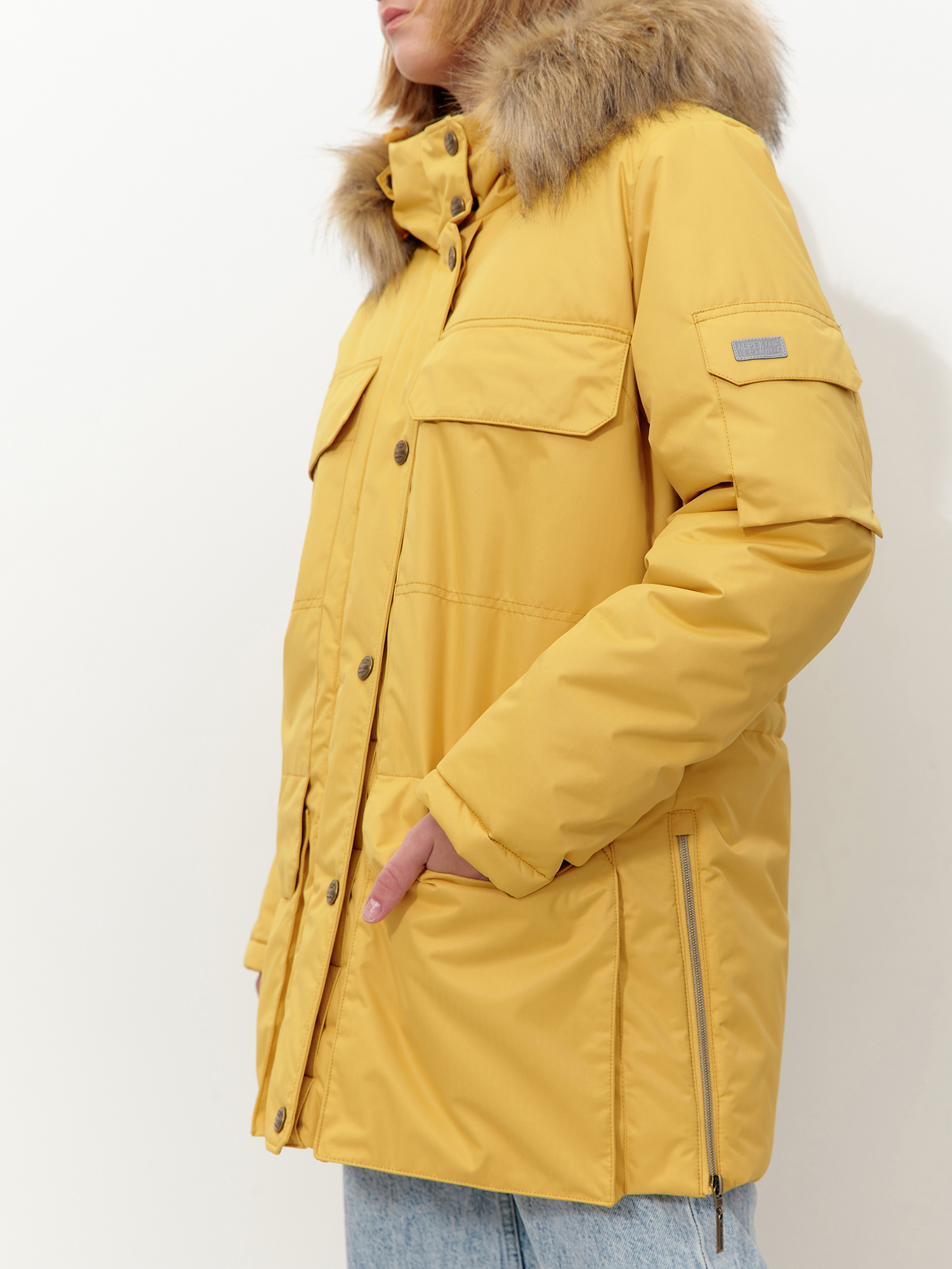 Куртка зимняя для девочки с опушкой из искусственного меха КД1256 10 %