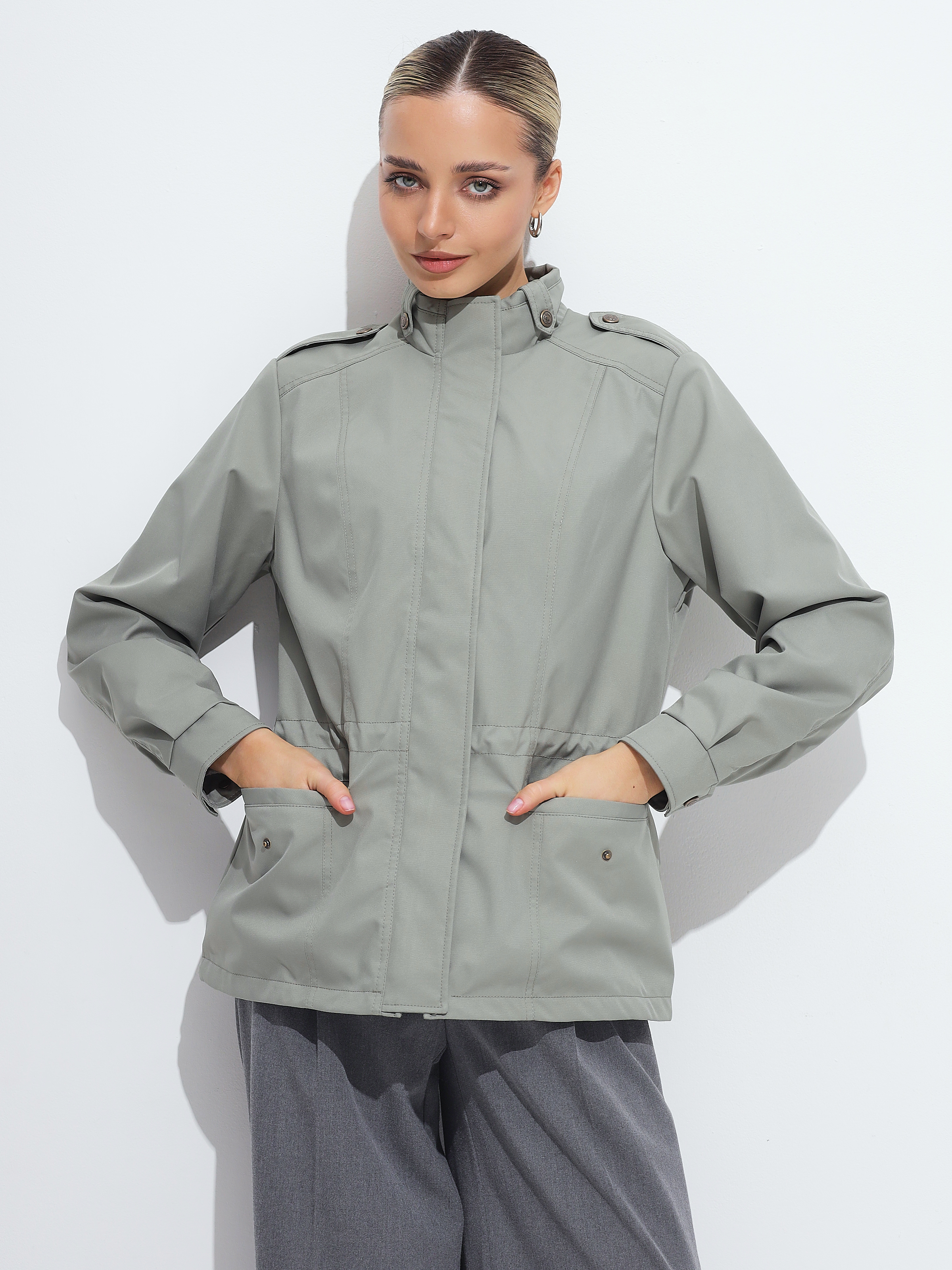 Куртка ветрозащитная женская TRF16-418