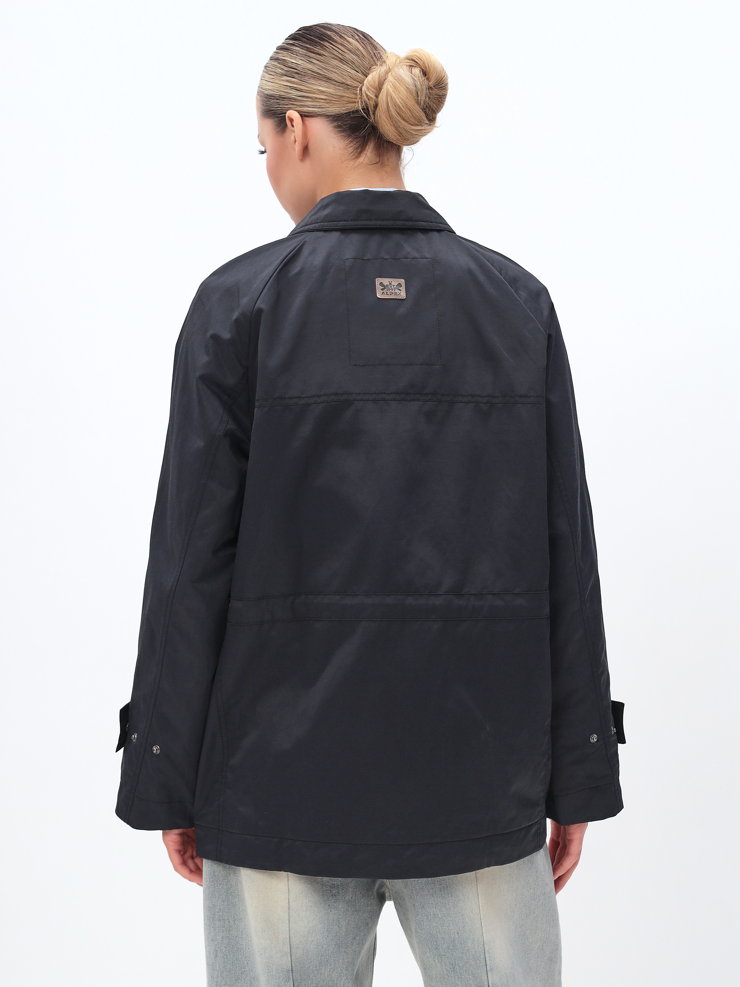 Куртка ветрозащитная женская TRF16-426