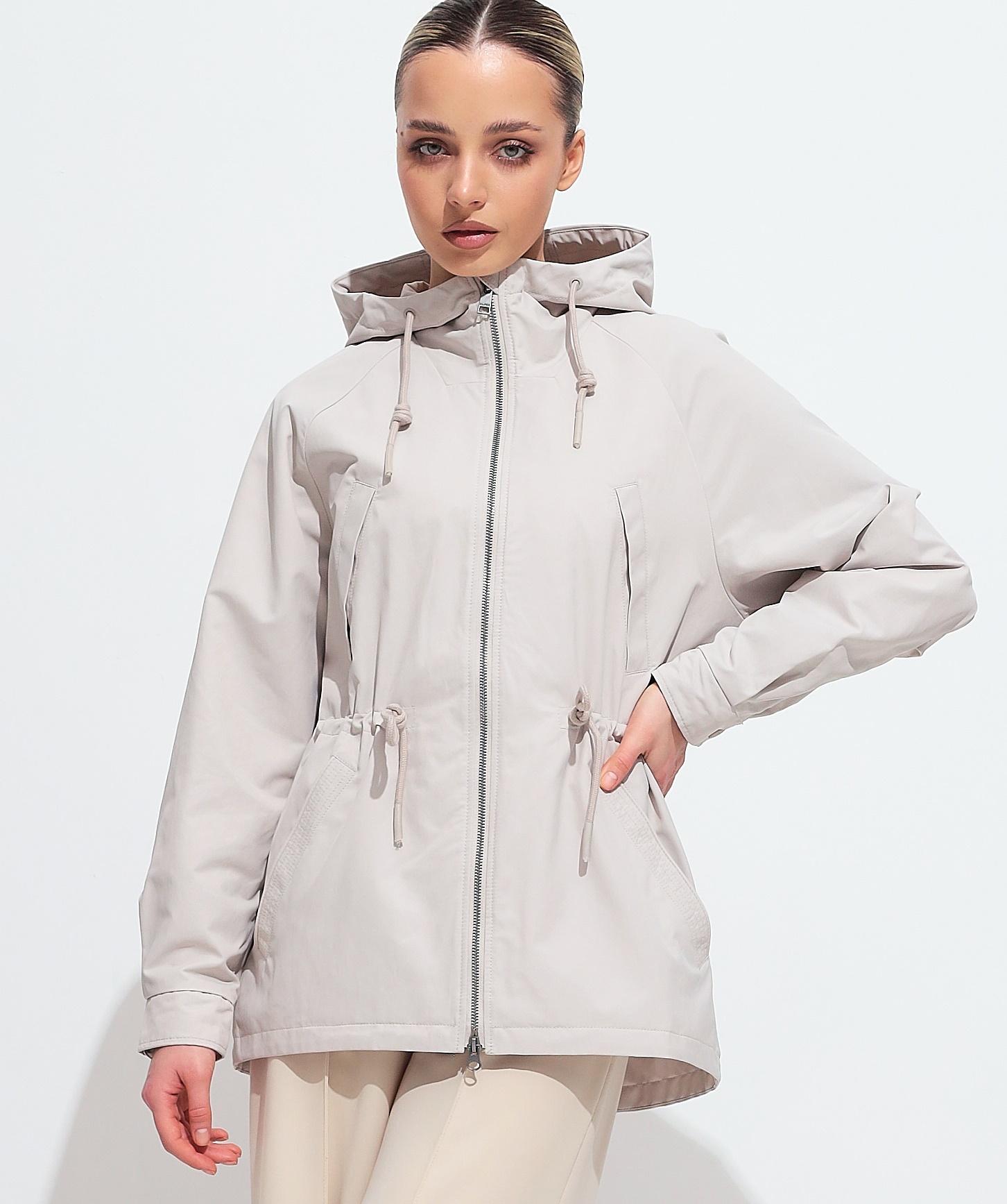 Куртка ветрозащитная женская TRF16-424