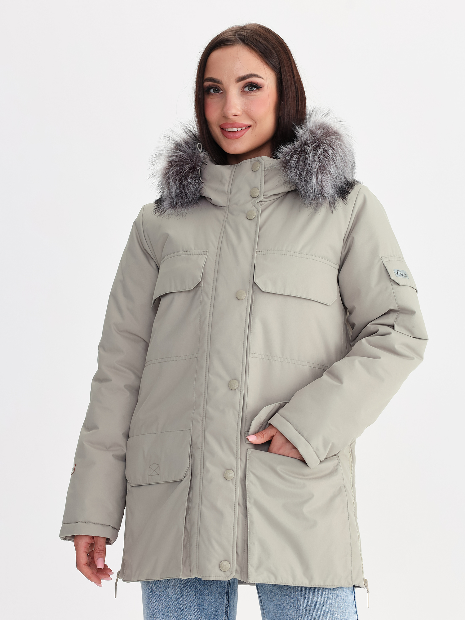Куртка зимняя женская с опушкой из искусственного меха TRF14-340